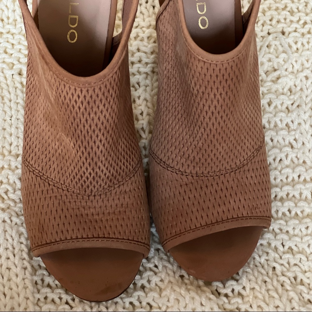 Open toe - Picture 3 of 3